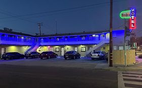 Bob'S Motel